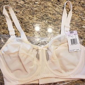 32 D bra